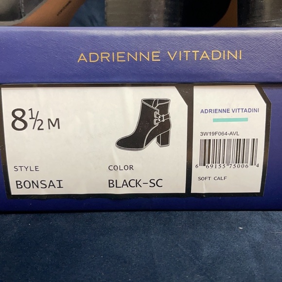 Adrienne Vittadini leather ankle bootie - Picture 7 of 8